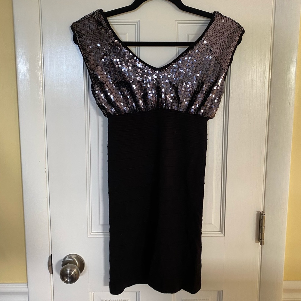 Guess body con cocktail dress